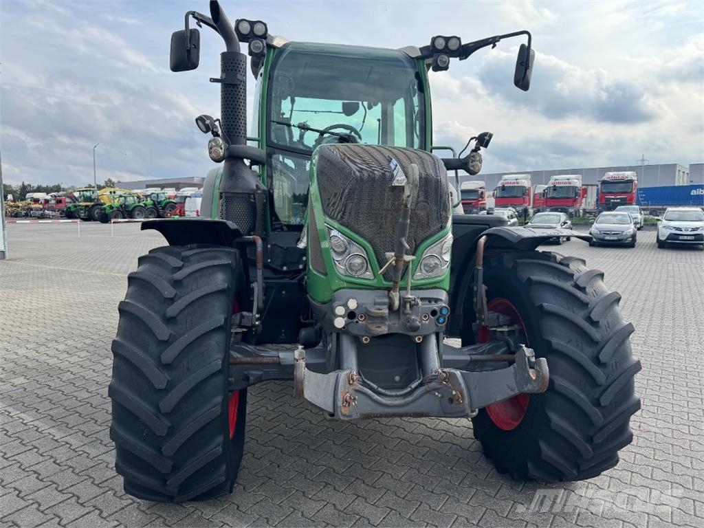 Fendt Vario 714 Profi SCR Traktory