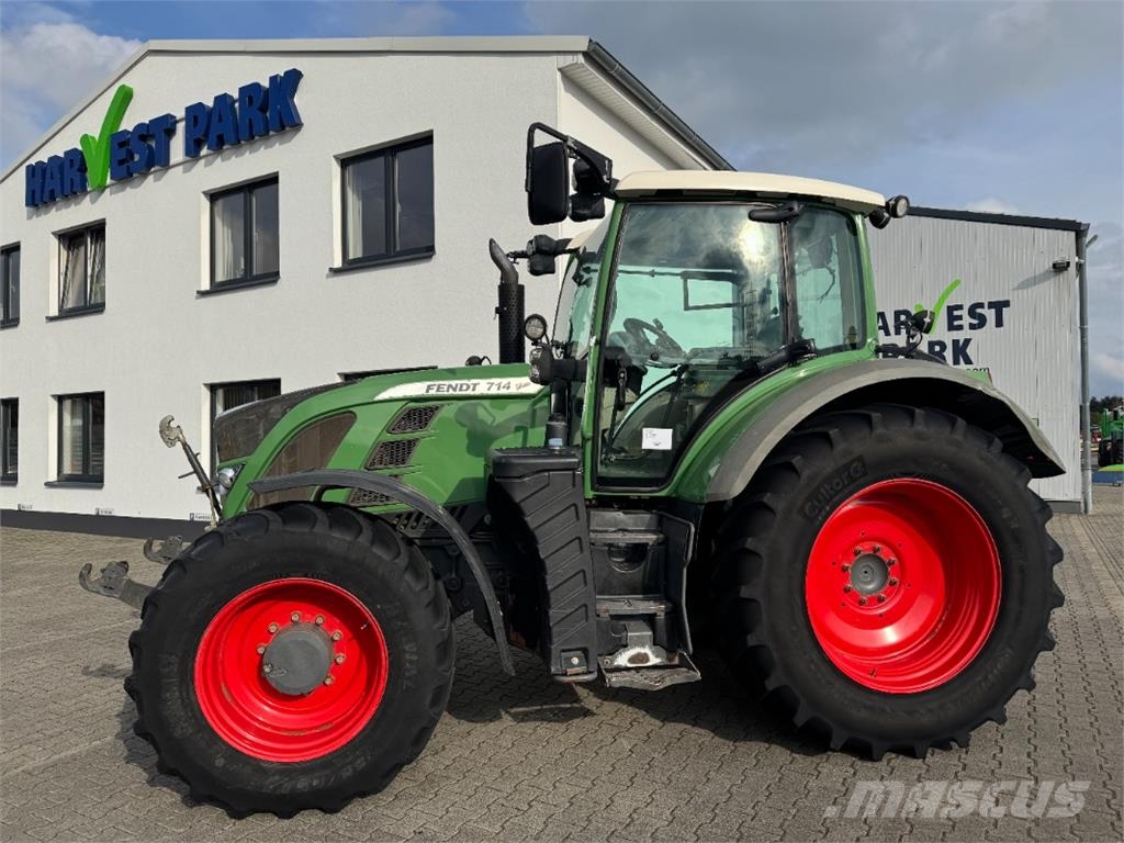 Fendt Vario 714 Profi SCR Traktory