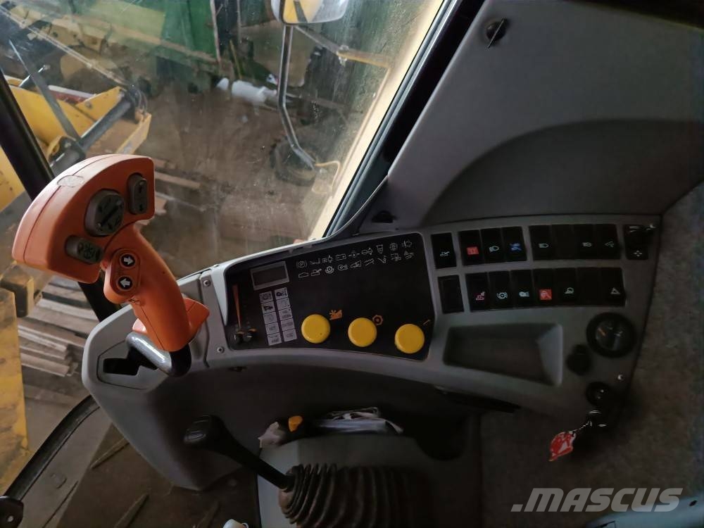 New Holland TC5050, 1052h, siisti kone ensimmäiseltä omistajal Combine harvesters