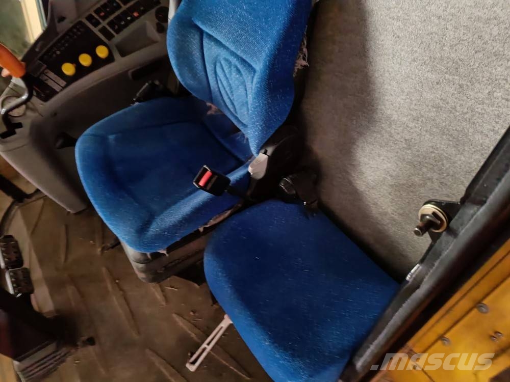 New Holland TC5050, 1052h, siisti kone ensimmäiseltä omistajal Combine harvesters