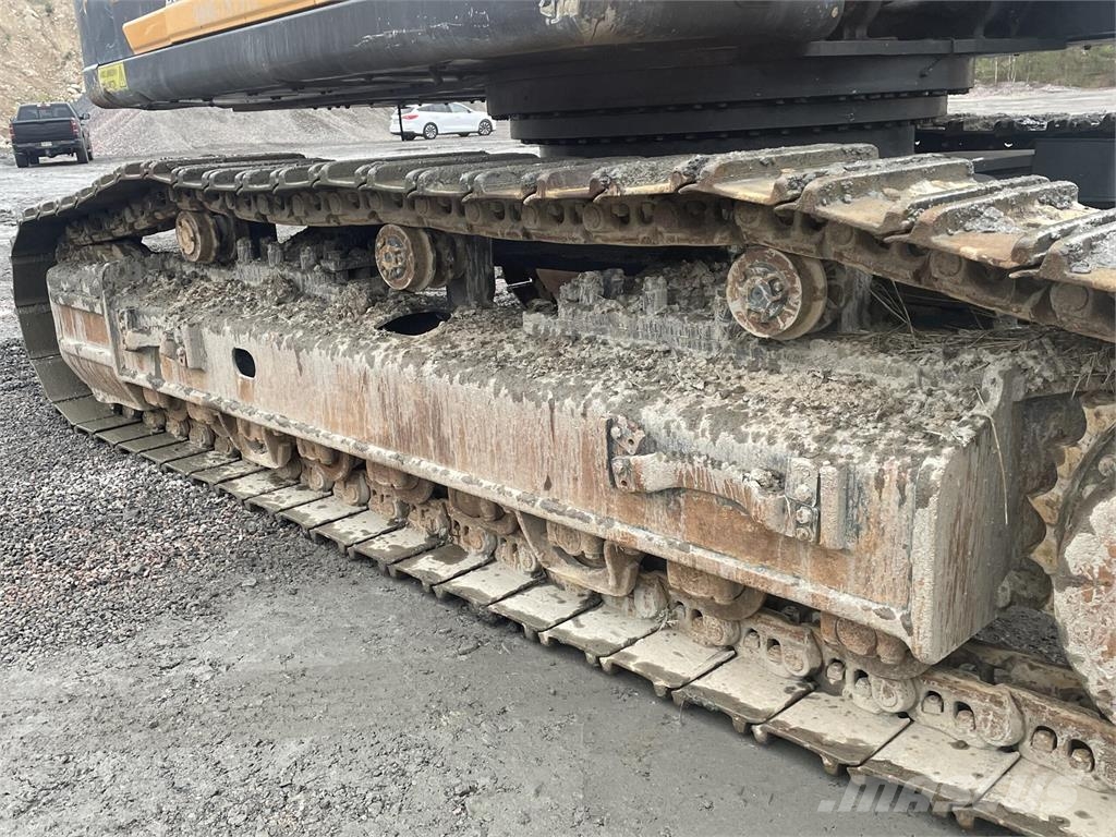 Hyundai HX520L Crawler excavators