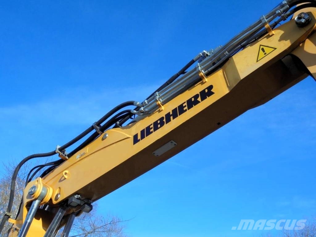 Liebherr A 920 Litronic Колёсные экскаваторы