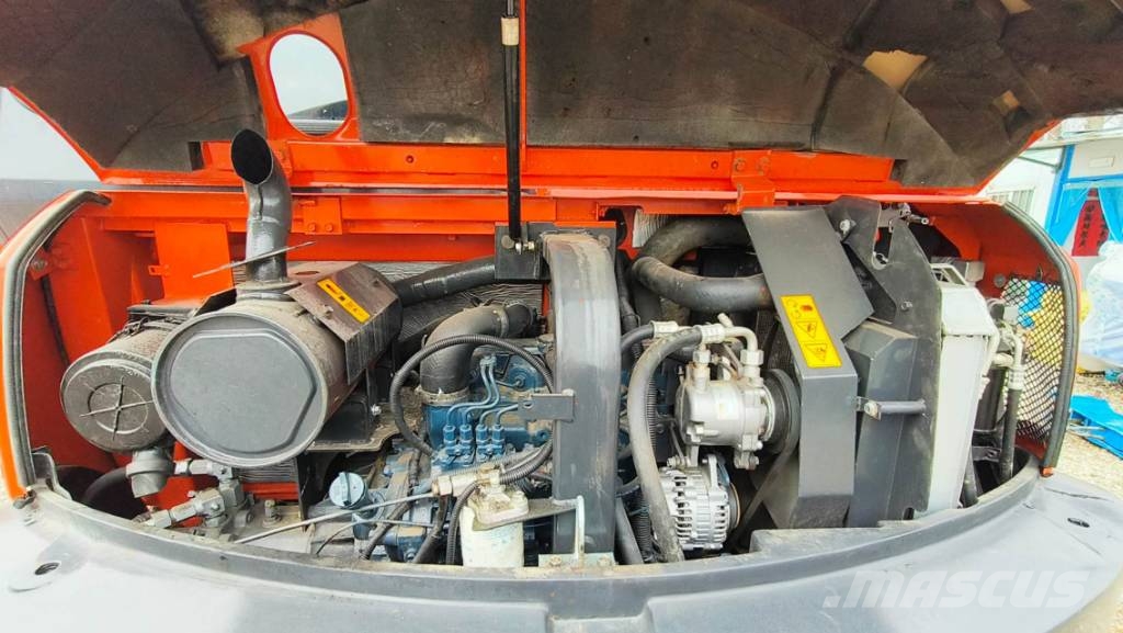 Kubota KX 183 小型挖土機/掘鑿機<7t(小型挖掘機)