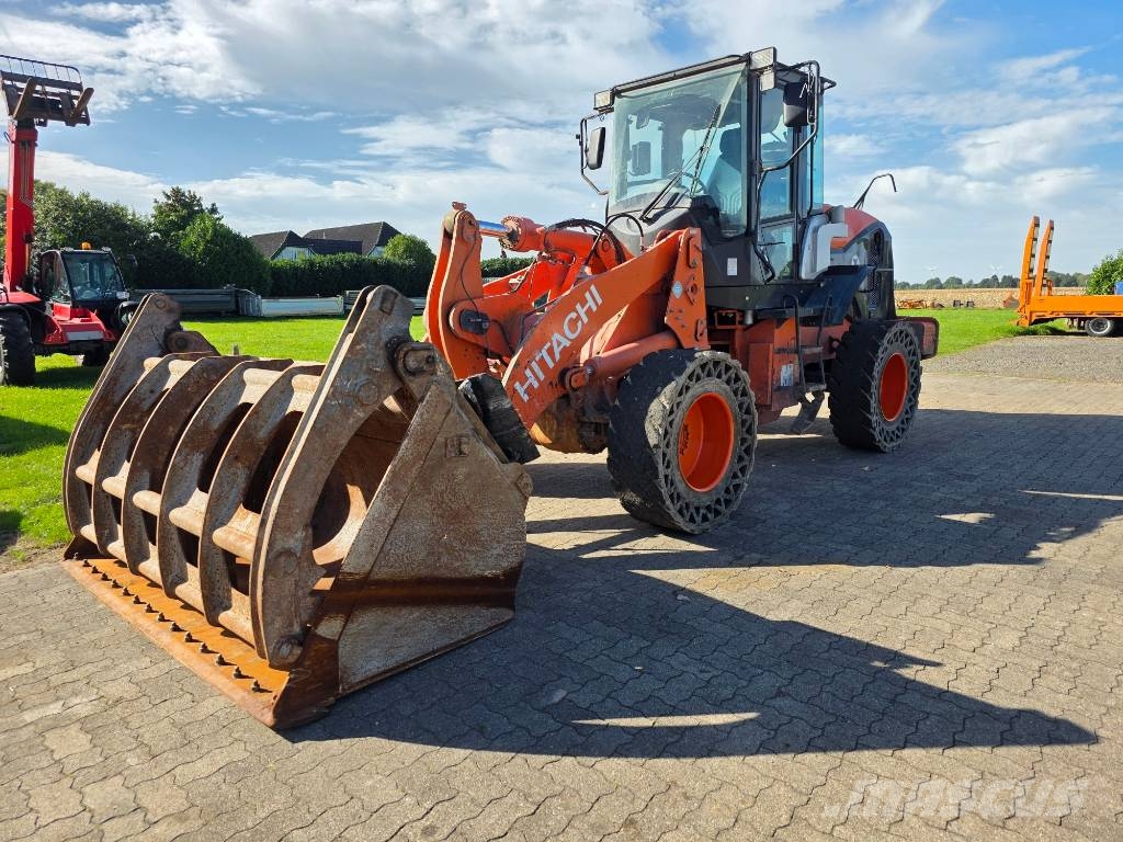 Hitachi ZW 150 Radlader