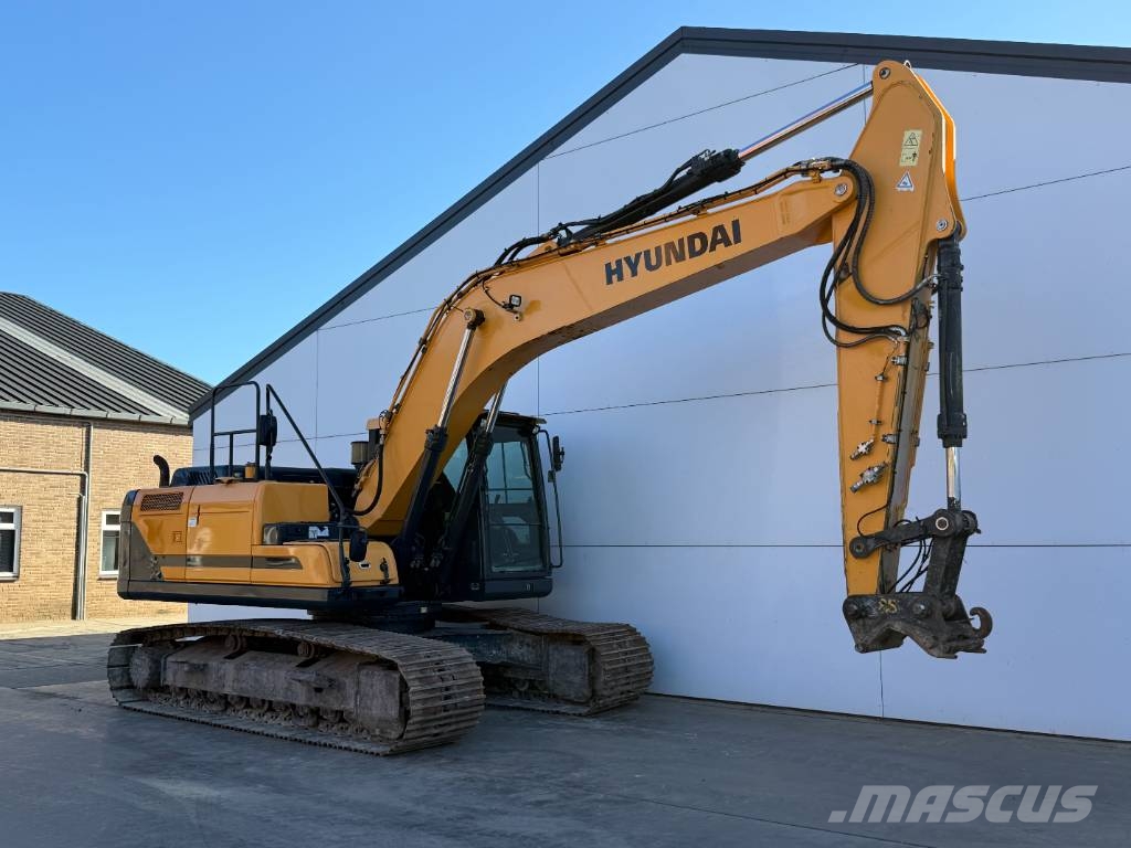 Hyundai HX220L - 360° Camera / Automatic Greasing Rupsgraafmachines