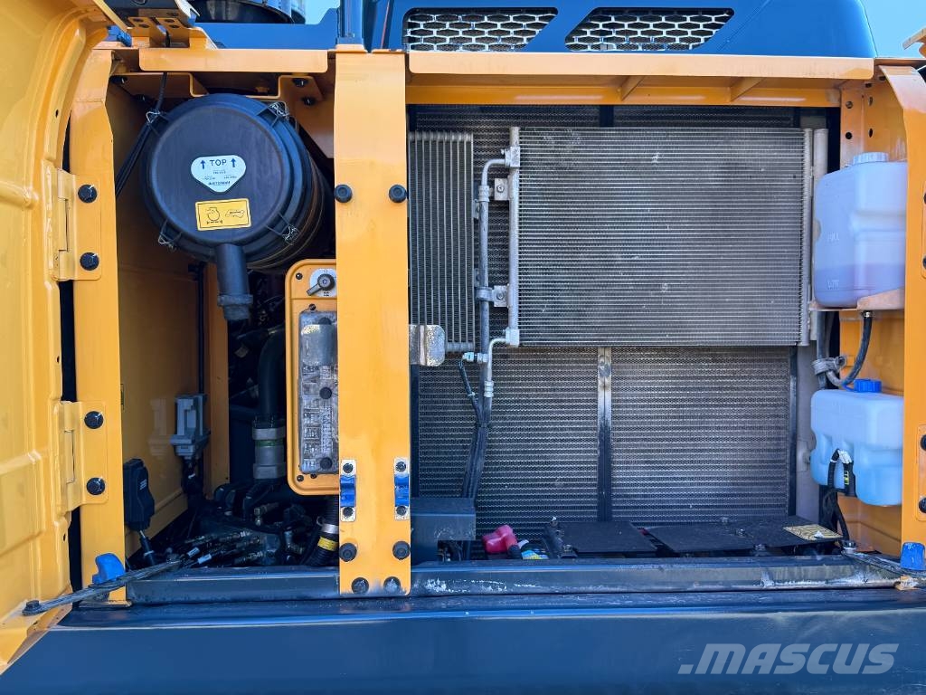 Hyundai HX220L - 360° Camera / Automatic Greasing Rupsgraafmachines