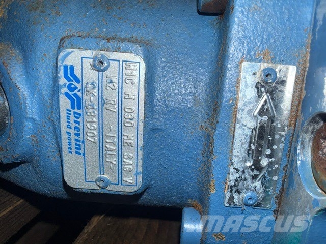 Brevini USED GEARS ET 3065 + H1C H 030 HYDRAULIC MOTOR Getriebe