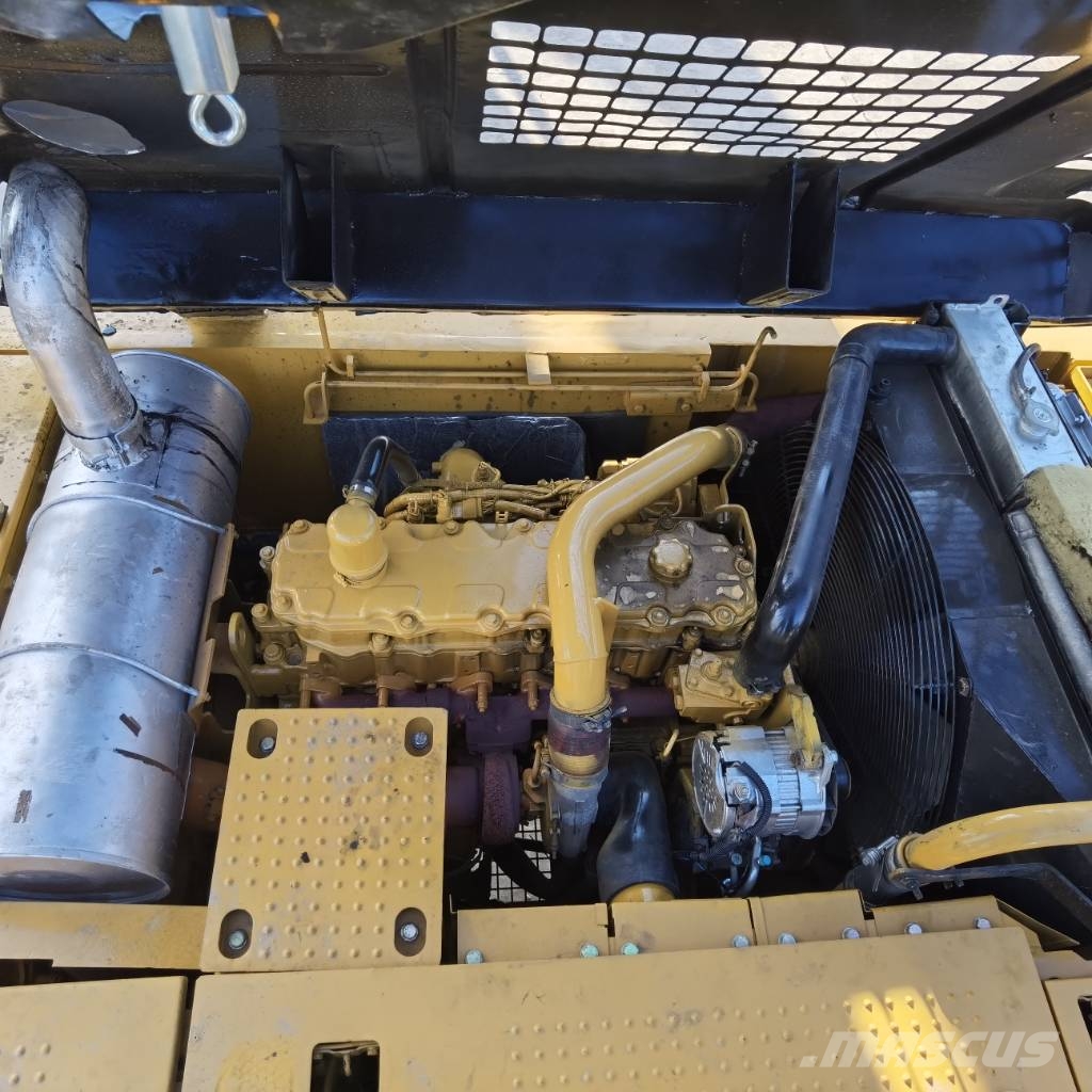 CAT 329 D 履带挖掘机