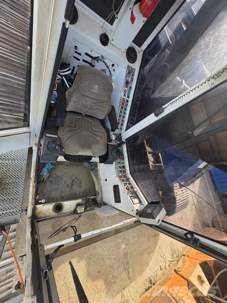 PLM 65 Tracked cranes