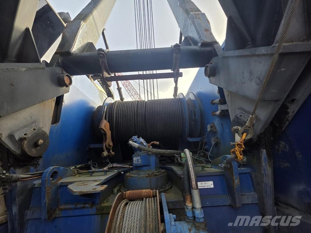 PLM 65 Tracked cranes