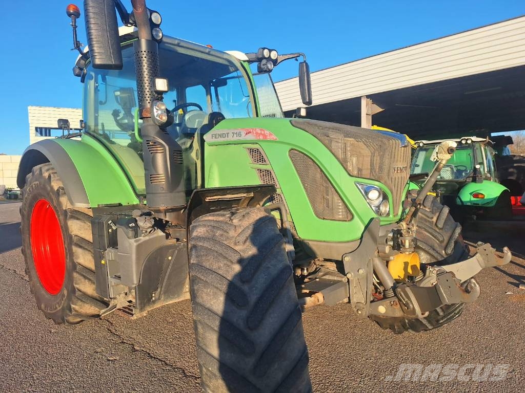 Fendt 716 Profi Трактори