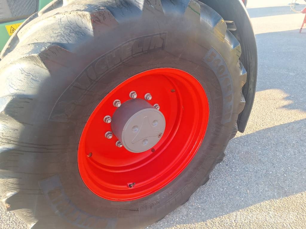 Fendt 716 Profi Трактори