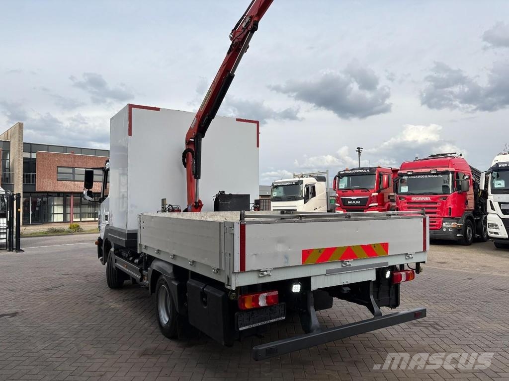 Mercedes-Benz Atego 921 + PALFINGER 4200 + EURO 6 + PERFECT COND Grúas todo terreno