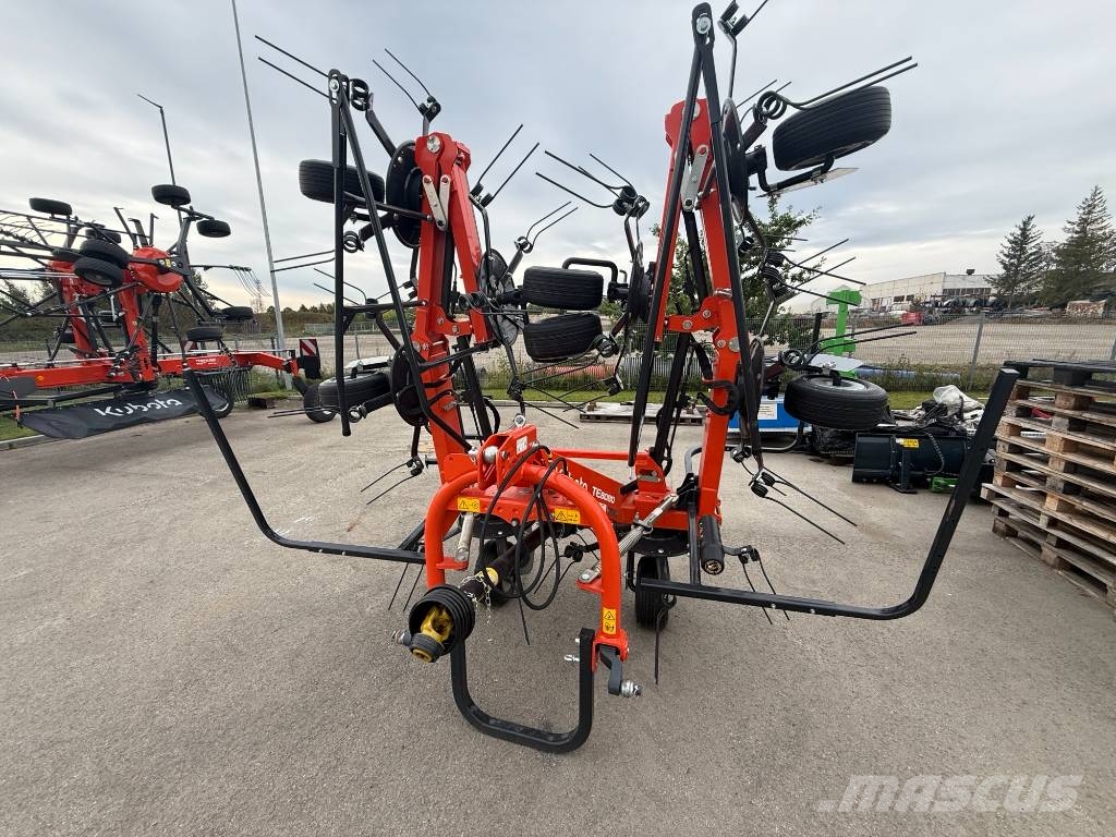 Kubota TE 8080 Obračalniki in zgrabljalniki