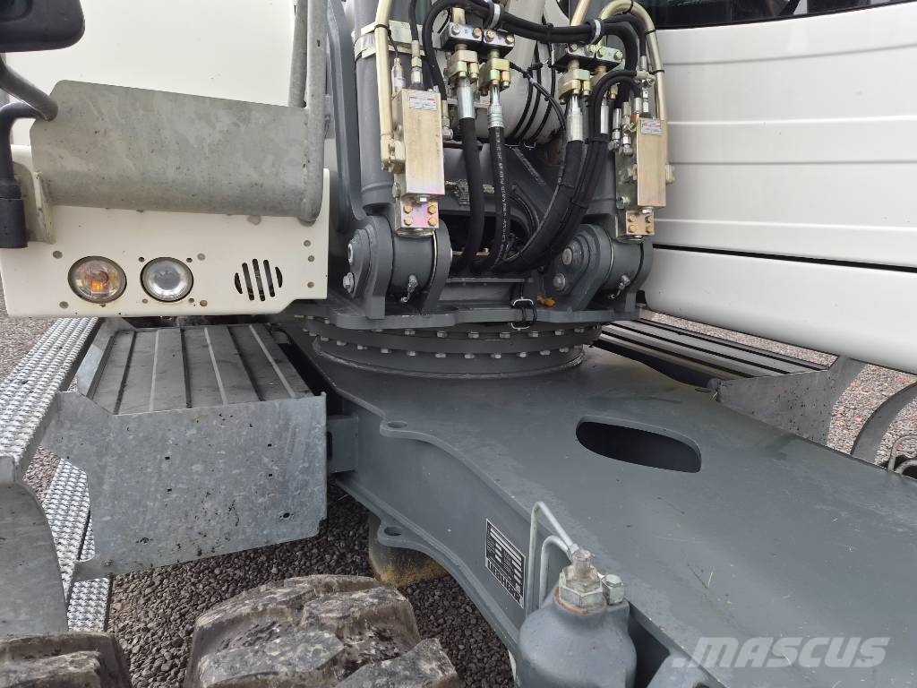 Liebherr A 920 Litronic Bagri na kolesih