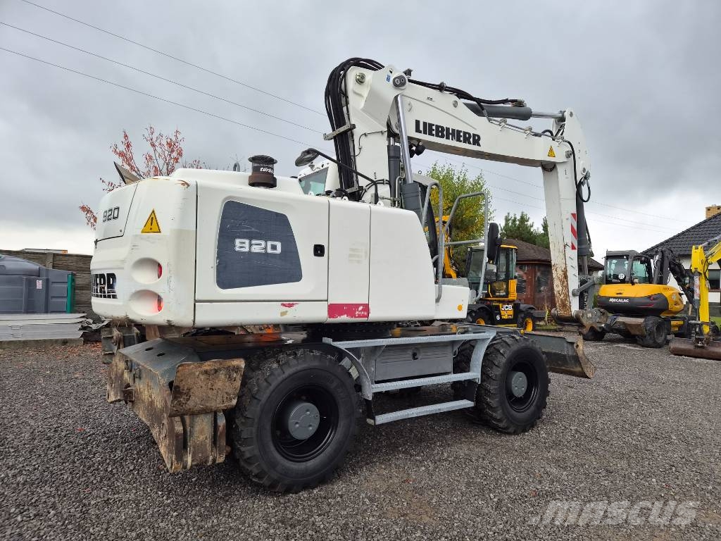 Liebherr A 920 Litronic Bagri na kolesih
