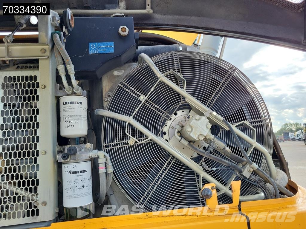 Liebherr A 914 Compact Select حفارات بعجل