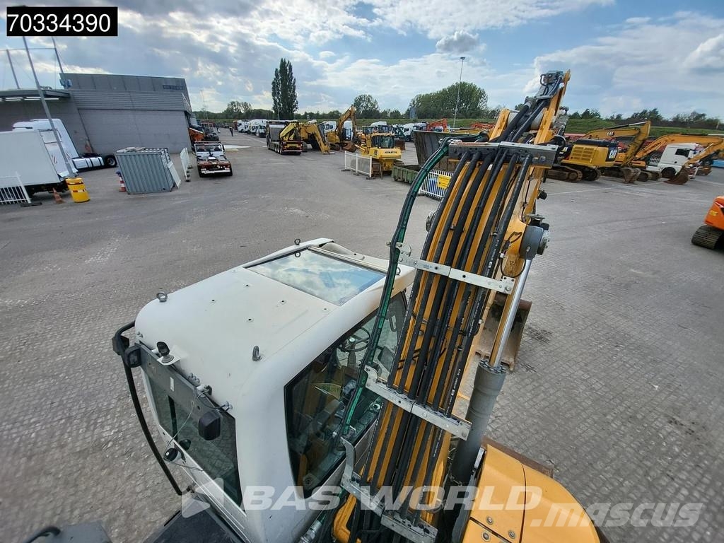 Liebherr A 914 Compact Select حفارات بعجل