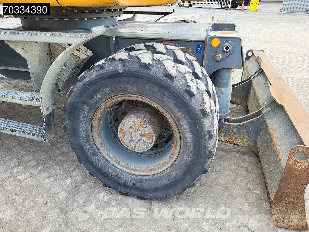 Liebherr A914 Compact Select Bageri na kotačima