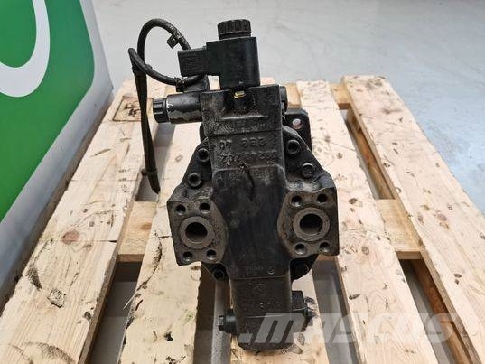 Komatsu WA 90 A6VM107HA1R1 drive engine Hidráulicos