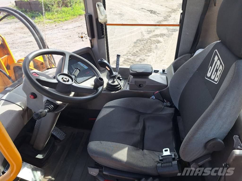 JCB 416 HT Incarcator pe pneuri