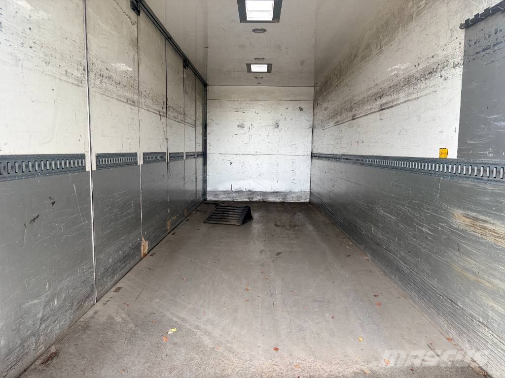 Volvo FM Bakwagens met gesloten opbouw