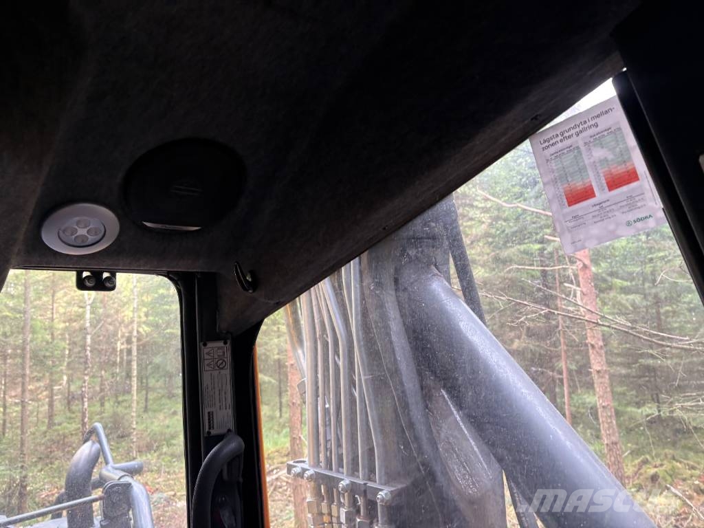 Ponsse SCORPION 8W Harvester