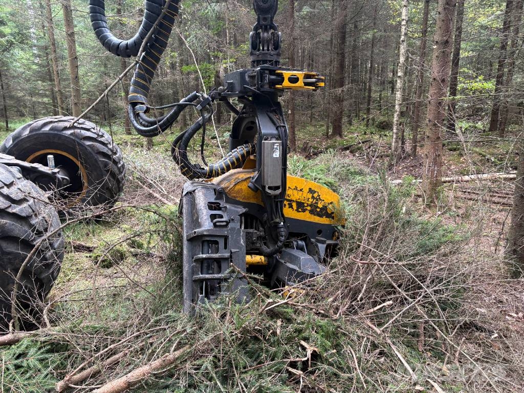 Ponsse SCORPION 8W Harvester