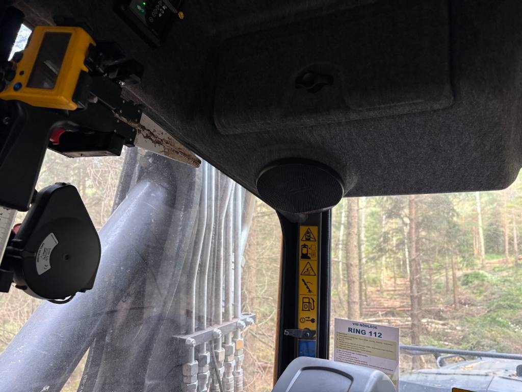 Ponsse SCORPION 8W Harvester