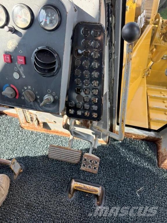 CAT D7G2 (D7R D8R) Rupsdozers