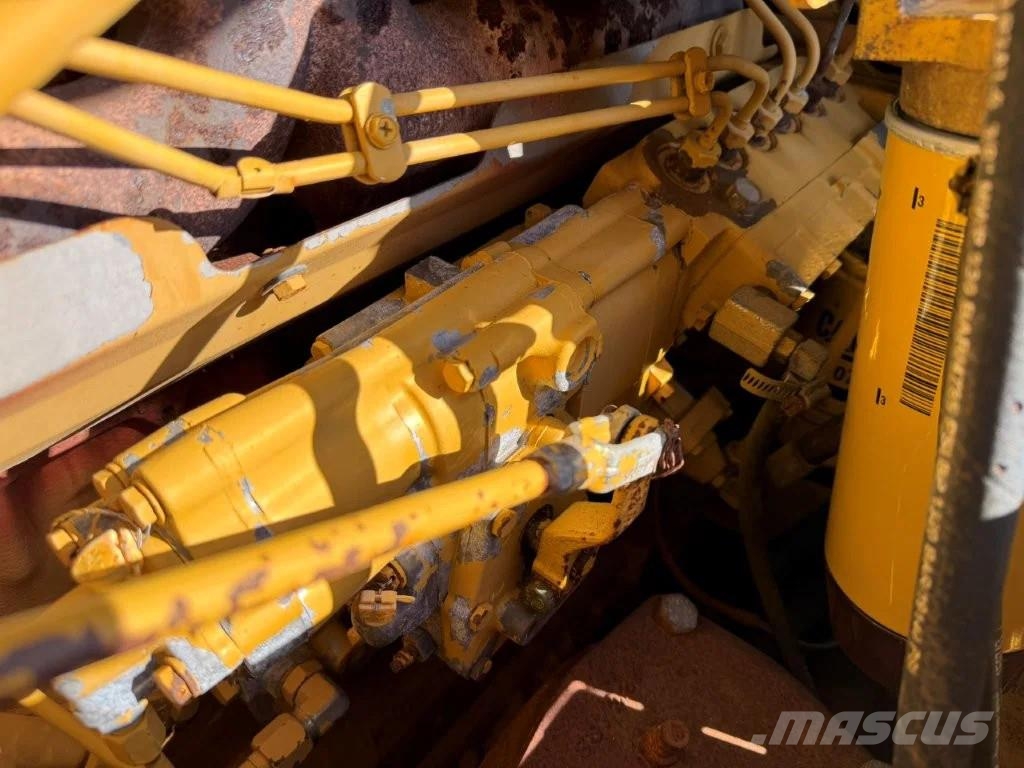 CAT D7G2 (D7R D8R) Rupsdozers