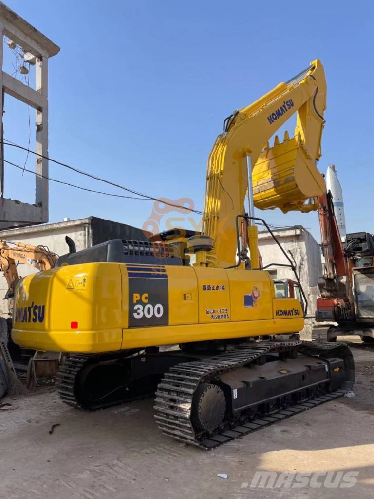 Komatsu PC 300-7 Εκσκαφείς με ερπύστριες