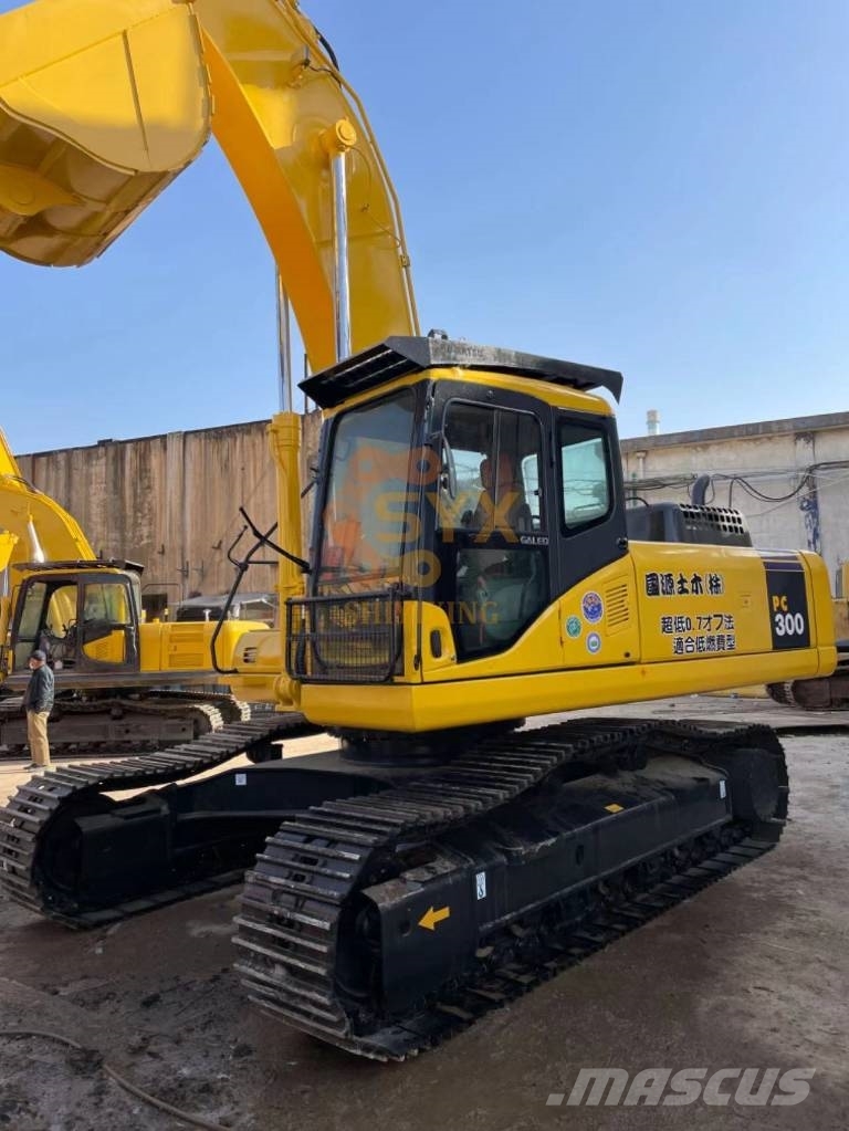 Komatsu PC 300-7 Εκσκαφείς με ερπύστριες