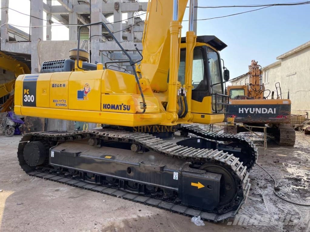 Komatsu PC 300-7 Εκσκαφείς με ερπύστριες