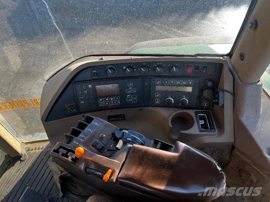 John Deere 8410 Trattori
