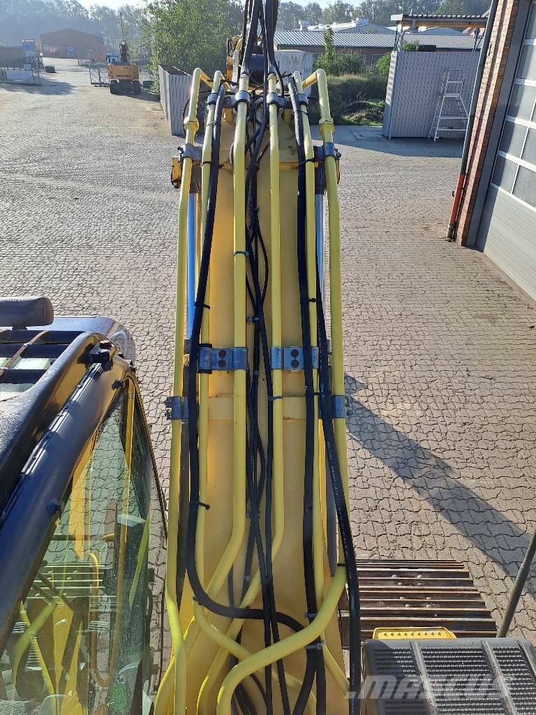 New Holland E 175 C LC Telakaivukoneet