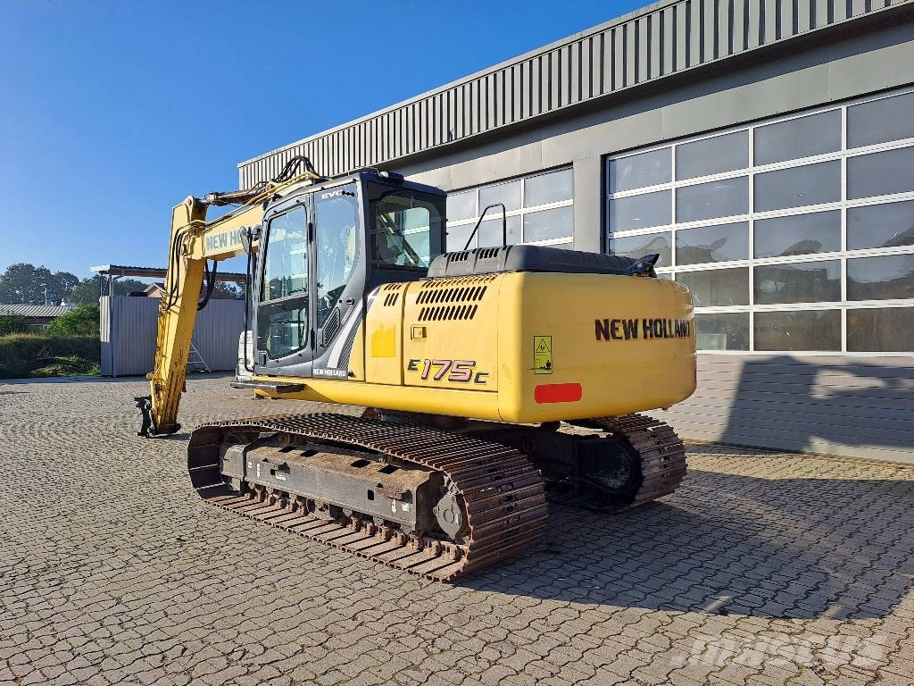 New Holland E 175 C LC Telakaivukoneet