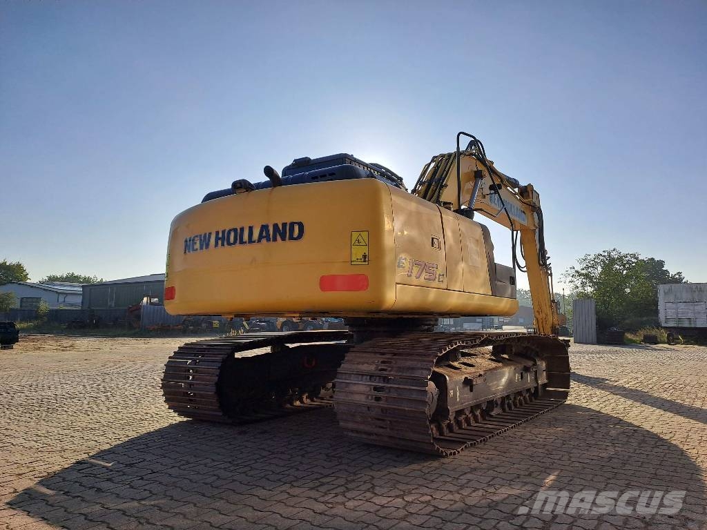 New Holland E 175 C LC Telakaivukoneet