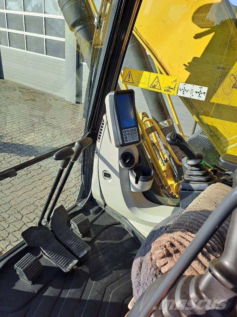 New Holland E 175 C LC Telakaivukoneet
