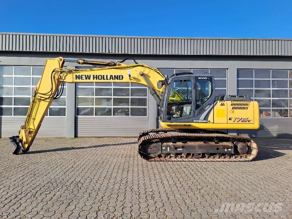 New Holland E 175 C LC Telakaivukoneet