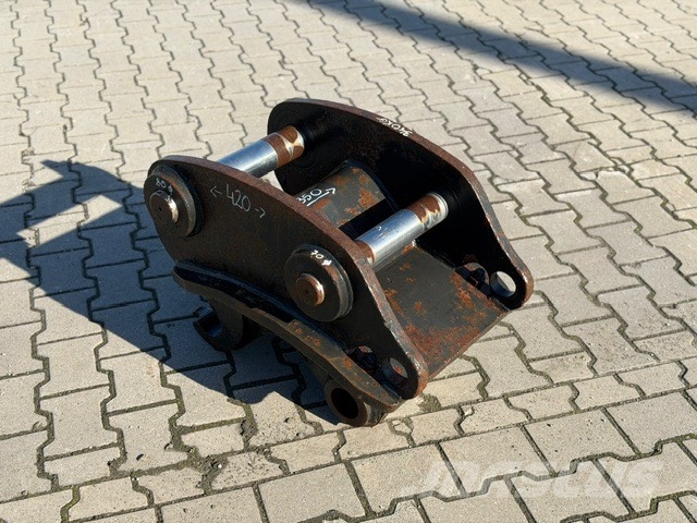Miller USED BUCKET ADAPTER Швидкі з`єднувачі