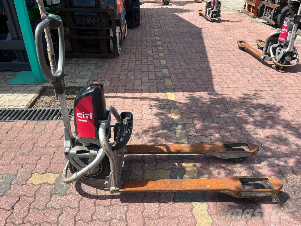 Linde CITI T05 /130/ V-3793 OB شاحنات مناولة ذاتية الدفع