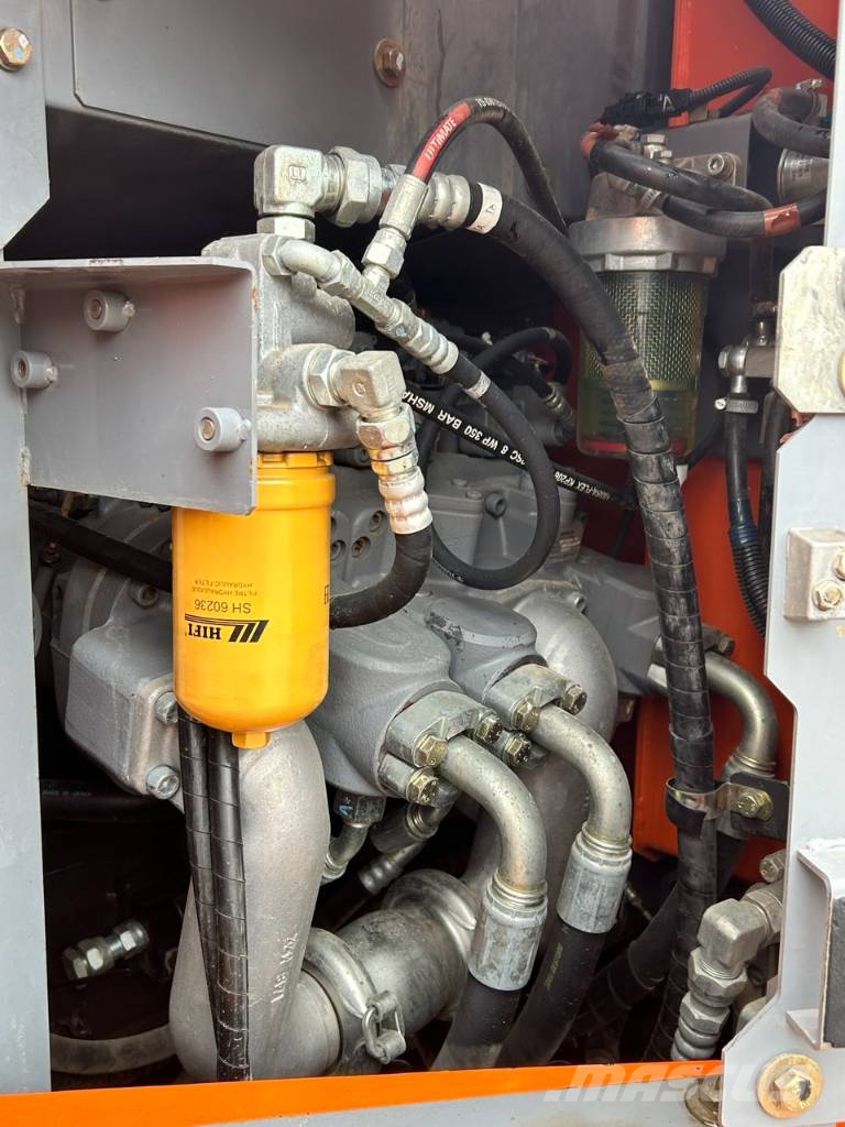 Hitachi ZX 225 US LC-5 B 履帶式 挖土機/掘鑿機/挖掘機