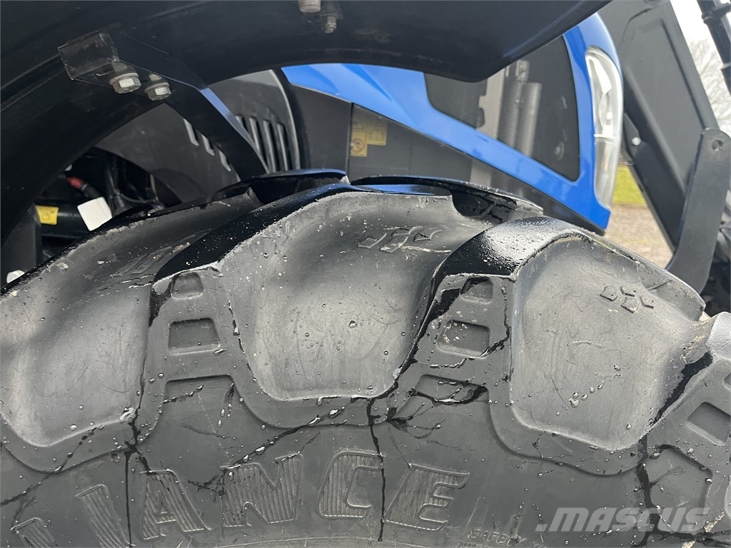 New Holland T5.120 Traktori