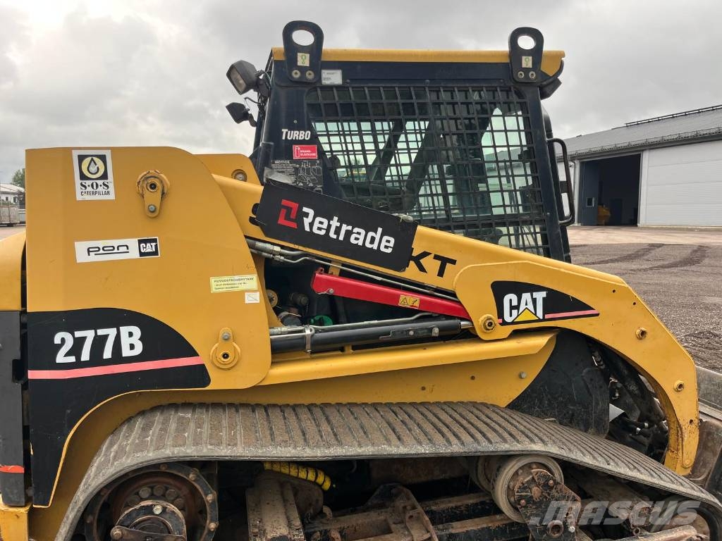 CAT 277 B skopa gafflar jordfräs stensamlare Skid steer mini nakladalci