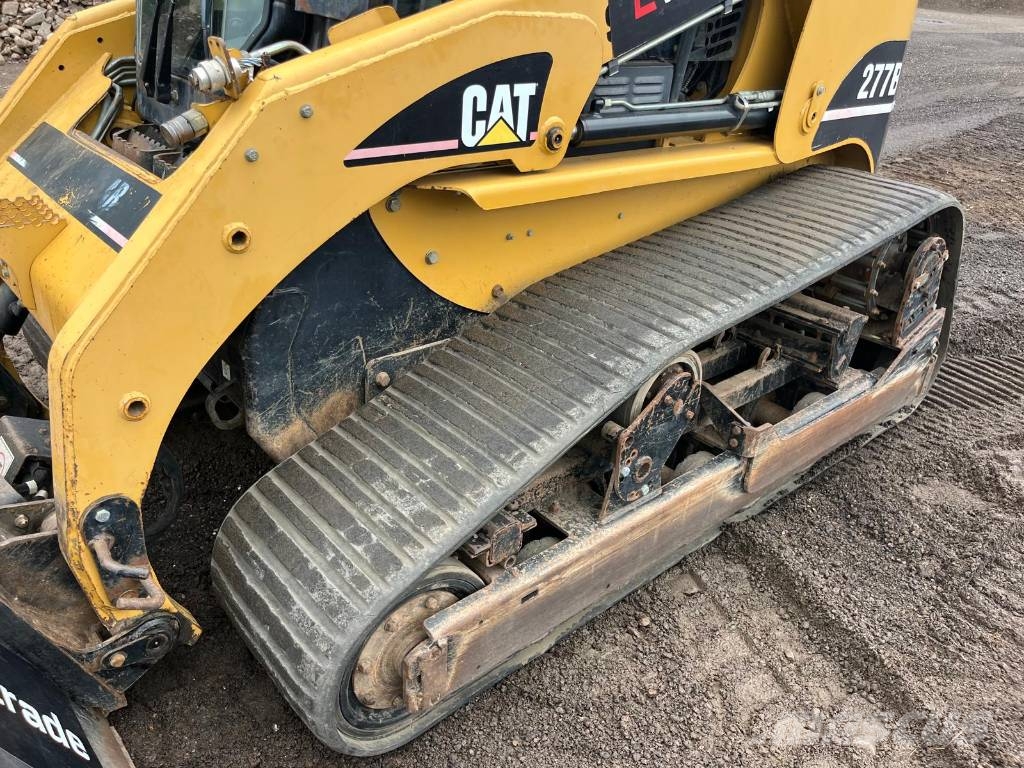 CAT 277 B skopa gafflar jordfräs stensamlare Skid steer mini nakladalci