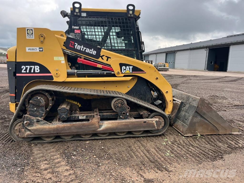 CAT 277 B skopa gafflar jordfräs stensamlare Skid steer mini nakladalci