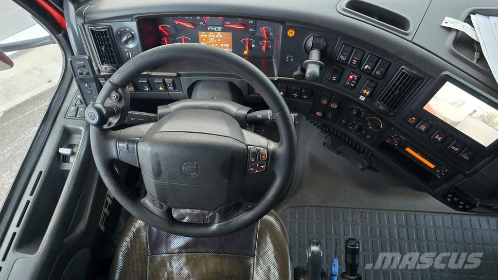 Volvo FH Hook lift trucks