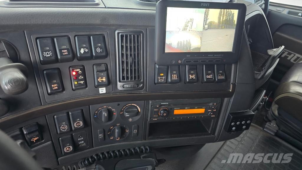 Volvo FH Hook lift trucks