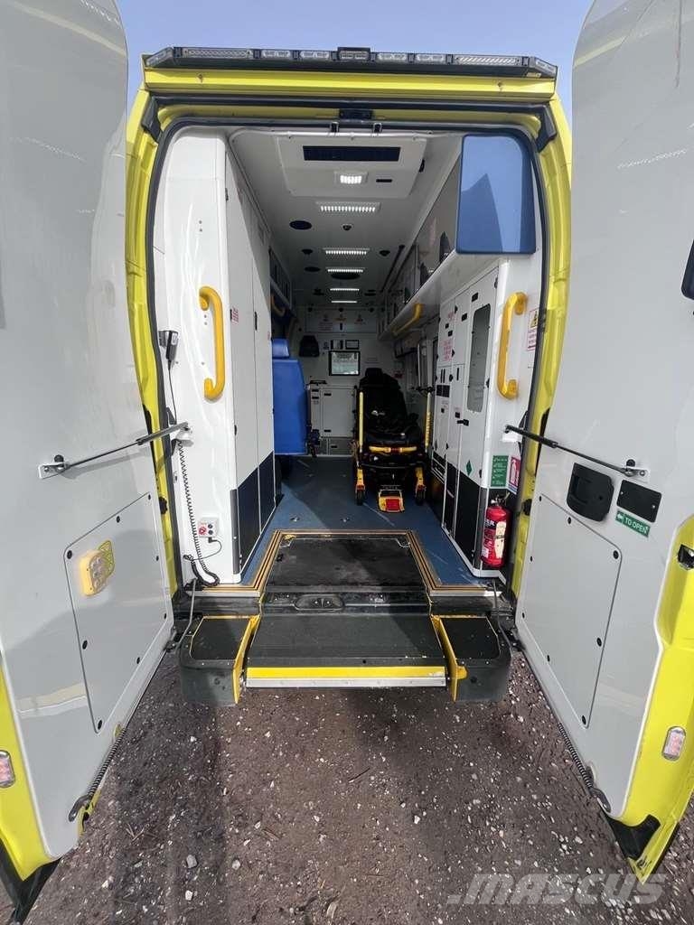 Fiat Ducato A&E Fiat Ducato A&E Vehicle with Stryker Pr Ambulancias